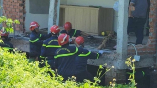 Sập sàn nhà trong lúc thi công, 1 thợ hồ thiệt mạng