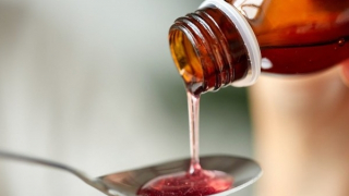 Siro ho vừa bị  WHO cảnh báo nhiễm độc chưa được cấp đăng ký lưu hành ở Việt Nam