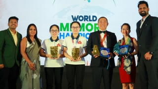 Tặng Bằng khen cho học sinh đoạt Huy chương Vàng Cuộc thi Siêu trí nhớ thế giới