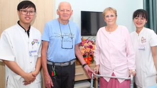 Nữ du khách người Pháp xúc động viết thư cảm ơn bác sĩ sau ca phẫu thuật