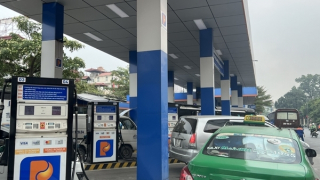 Bộ Tài chính nói gì khi Bộ Công thương “đẩy” quản lý xăng dầu dự trữ sang?