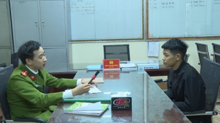 Bắt giữ một đối tượng chế tạo trái phép pháo nổ