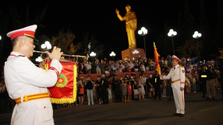 Đặc sắc chương trình nghệ thuật do Đoàn Nghi lễ CAND biểu diễn tại Bến Ninh Kiều