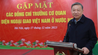 Thắt chặt quan hệ phối hợp giữa Bộ Công an và Bộ Ngoại giao