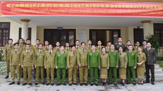 Tập huấn nghiệp vụ cho lực lượng chống ma túy của Lào