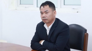 Bắt tạm giam Chủ tịch Liên đoàn Lao động huyện Lạc Sơn, Hoà Bình