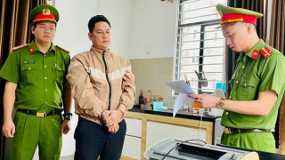 Bắt Chủ tịch HĐQT và Tổng giám đốc Công ty CP Tài chính Vietnam Capital