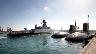 Tàu chiến Nga cập cảng Libya, Mỹ và EU bất an