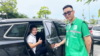 “Mùa tiệc tùng” cuối năm, nở rộ dịch vụ thuê tài xế lái xe hộ