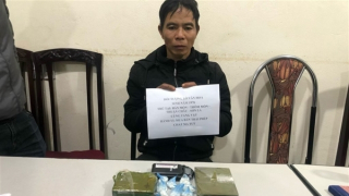 Hai trai bản rủ nhau đi bán ma túy