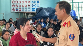 Đưa quy định pháp luật về ATGT đến với học sinh, sinh viên ở Khánh Hòa