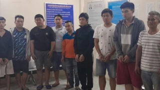 Tránh Công an, hàng chục con bạc chọn hẻm sâu để lập sới gà