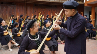 Đắm say với Then