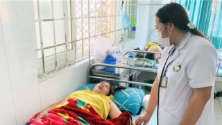 36 người bị ngộ độc sau bữa ăn tiệc cưới