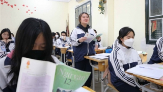 Cấu trúc đề thi môn Ngữ văn khắc phục việc chép văn mẫu