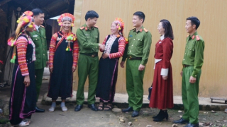 Giữ mãi màu xanh cho Mường Tè (bài 1)