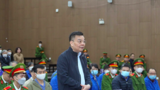 Bị cáo bận chống dịch nên "quên" trả 200.000 USD "quà" của Việt Á