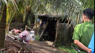 Người đàn ông tử vong bất thường trong vườn nhà