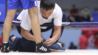 HLV, quan chức thể thao Việt Nam làm gì khi cùng VĐV du đấu quốc tế?