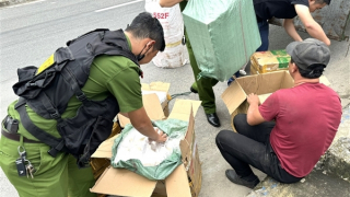 Truy bắt đối tượng vận chuyển hàng cấm, tẩu thoát bằng cách bơi qua sông Thu Bồn