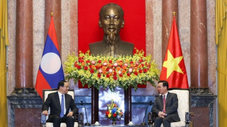 Việt Nam luôn sát cánh để Lào hoàn thành tốt các trọng trách quốc tế