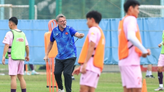 Thông điệp từ huấn luyện viên Philippe Troussier