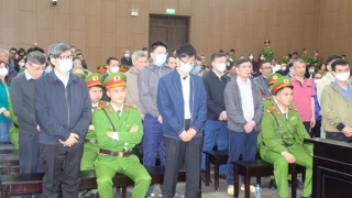 Xét xử đại án Việt Á: Cựu Bộ trưởng Nguyễn Thanh Long bị đề nghị từ 19- 20 năm tù