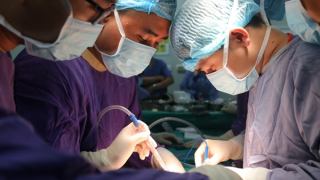 8 ca ghép tạng cùng lúc, cứu sống 8 người trong một ngày