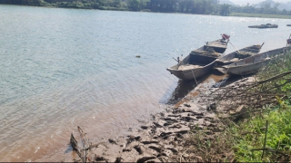 Đau lòng khi 2 em học sinh lớp 3 tắm sông bị đuối nước