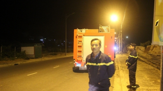 Huy động hơn 100 người chữa cháy trên núi Cô Tiên