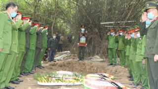 Đề nghị cấp Bằng Tổ quốc ghi công, công nhận liệt sĩ 4 cán bộ công an