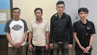 Thiếu nữ bị bán vào "động" massage kích dục