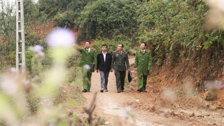 Đảm bảo ANTT, giúp đồng bào vùng cao vui Xuân, đón Tết