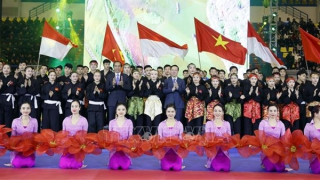 Chủ tịch nước Võ Văn Thưởng và Tổng thống Joko Widodo dự chương trình biểu diễn võ thuật