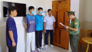 Ninh Thuận trục xuất hai người nước ngoài nhập cảnh trái phép