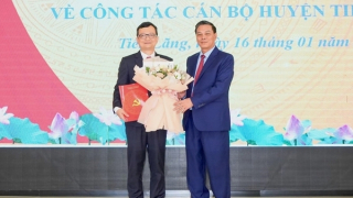 Bị tín nhiệm thấp quá bán, một Chủ tịch UBND huyện ở Hải Phòng bị điều chuyển