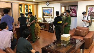 Đấu tranh với tội phạm kinh tế, tham nhũng: Nghiêm minh và nhân văn