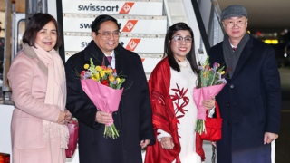 Thủ tướng Phạm Minh Chính đến Thụy Sĩ, bắt đầu dự WEF Davos 2024