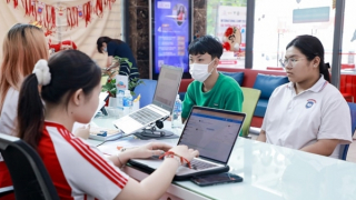 Nhiều trường đại học bắt đầu nhận hồ sơ xét tuyển năm 2024