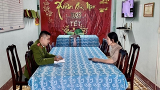 Công an xã giúp người dân nhận lại 100 triệu đồng chuyển nhầm