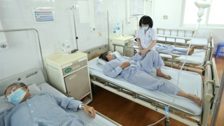 COVID-19 tăng trên thế giới, Việt Nam giám sát chặt chẽ tình hình dịch bệnh