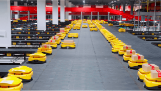 Viettel Post khai trương Tổ hợp chia chọn thông minh đầu tiên của Việt Nam