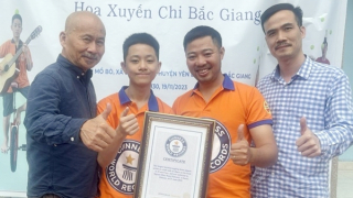 Kỷ lục gia Guiness thế giới và người thầy thầm lặng