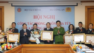 Tăng cường phối hợp, không khoan nhượng với tội phạm ma túy