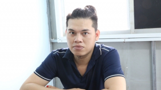 Rủ nữ sinh 15 tuổi vào nhà nghỉ rồi "thả dê"