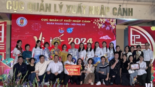 "Vị Tết 2024”, bổ ích cho các đoàn viên, thanh niên Cục Quản lý xuất nhập cảnh