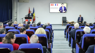 Thủ tướng Phạm Minh Chính thăm, làm việc tại Đại học Kỹ thuật Xây dựng Bucharest