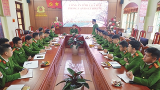 Lính hình sự vùng ngã ba biên giới