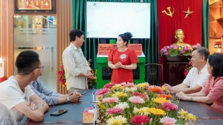 Người nặng lòng với nghề nuôi yến