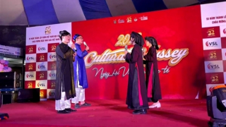 Những sinh viên Tây “phải lòng” Tết Việt…